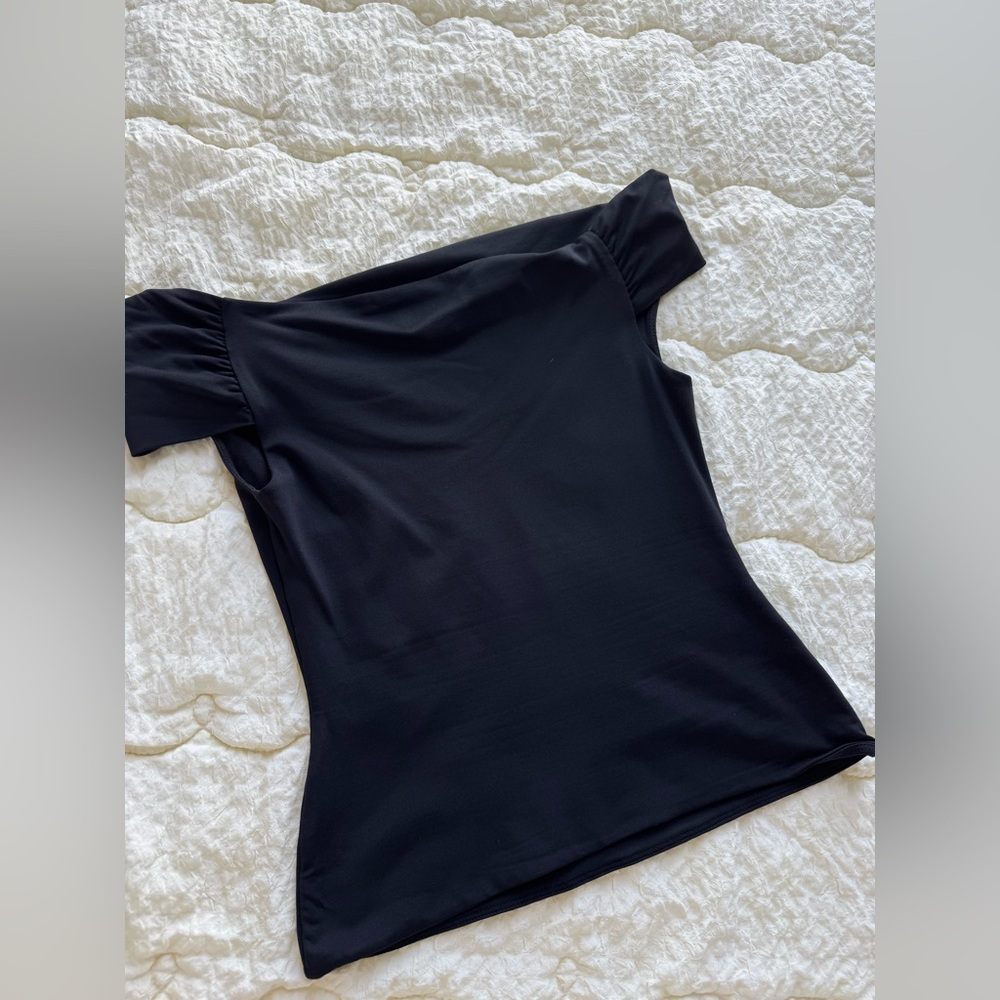 ❌SOLD❌ Aritzia Original Contour Ravish Top black size small - Picture 5 of 6